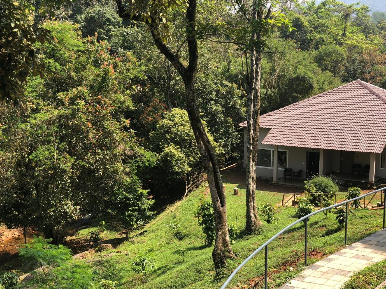 Abad Brookside Wayanad Vythiri Exterior foto