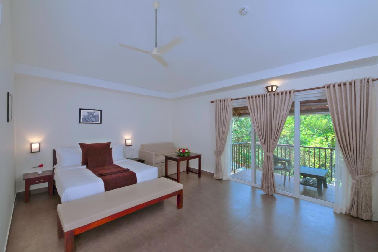 Abad Brookside Wayanad Vythiri Exterior foto