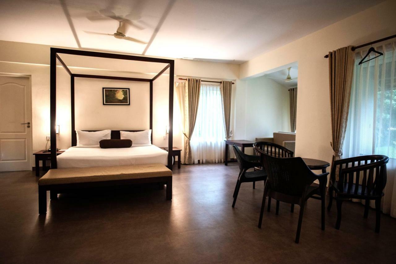 Abad Brookside Wayanad Vythiri Exterior foto