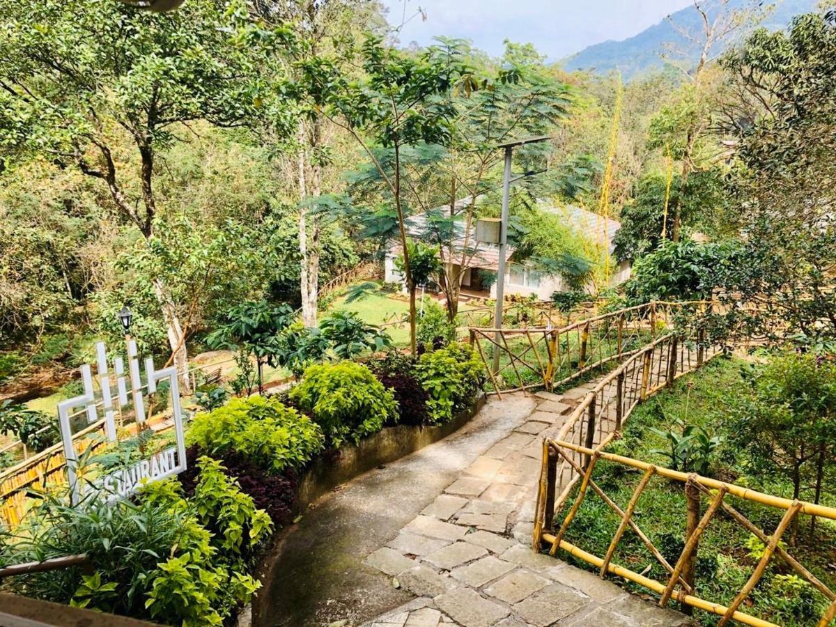 Abad Brookside Wayanad Vythiri Exterior foto